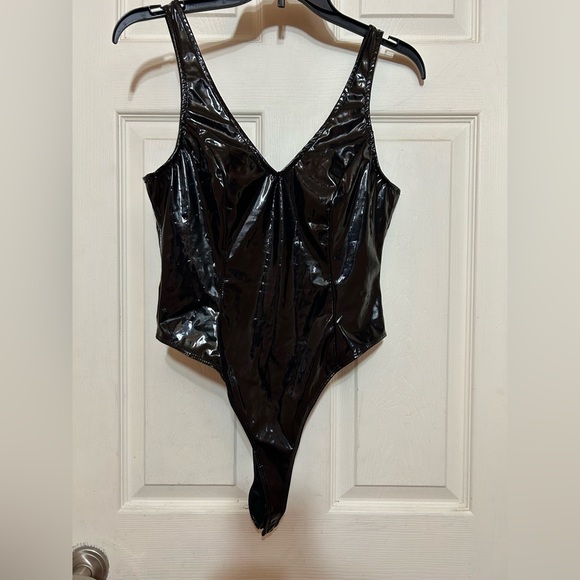 Better be high cut bodysuit wet look size M - Picture 1 of 13